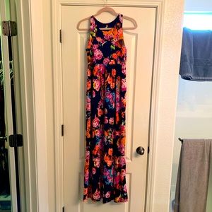 Long pretty floral maxi dress